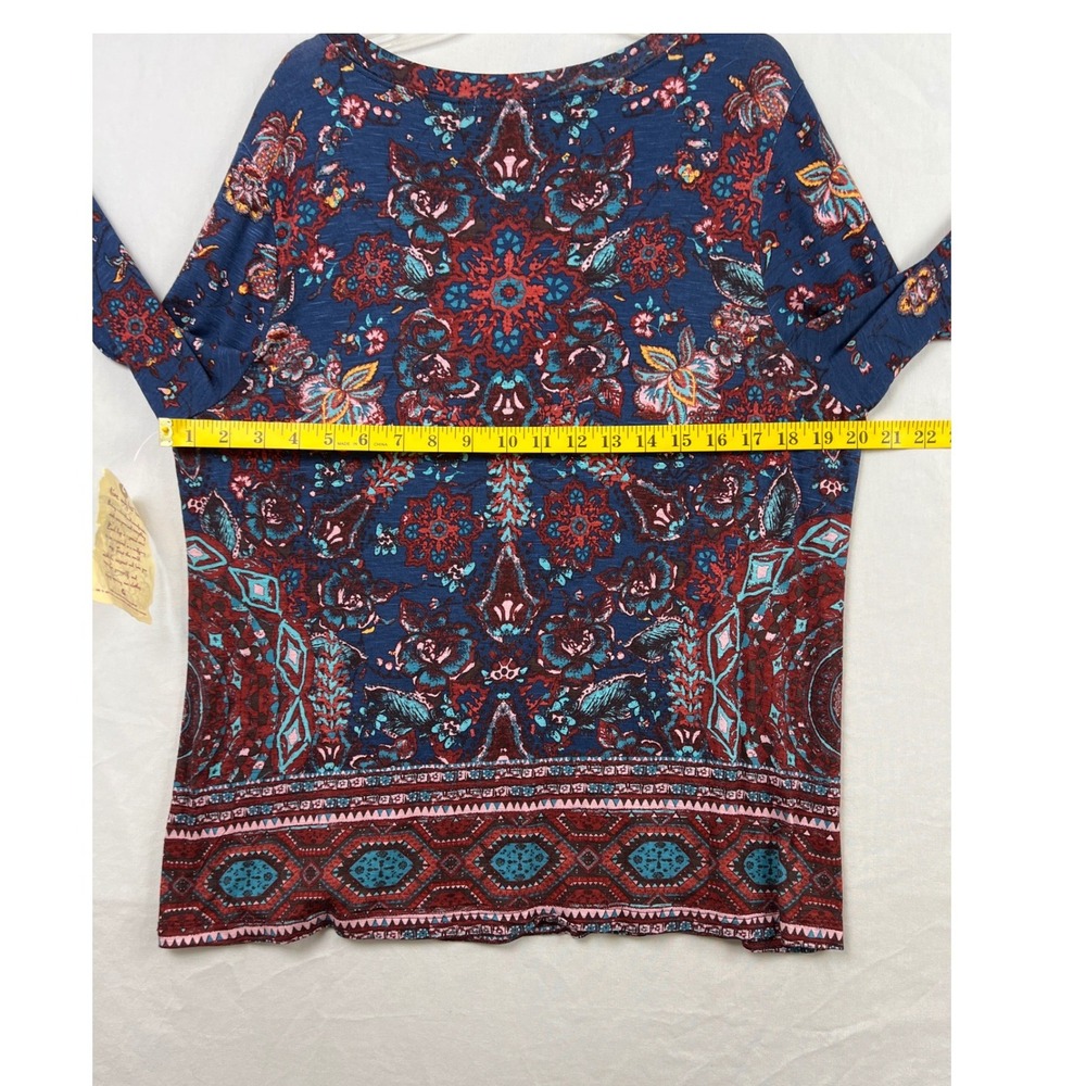 One World V-Neck Top Womens Large Blue Burgundy Boho Mandala 3/4 Sleeve NEW - Picture 6 of 12